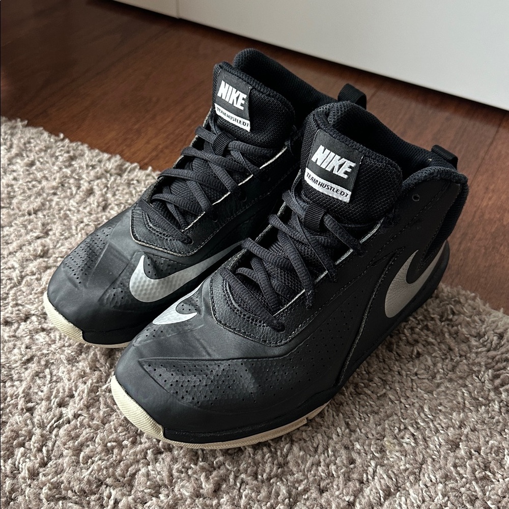 Nike Black and Gray Athletic Shoes